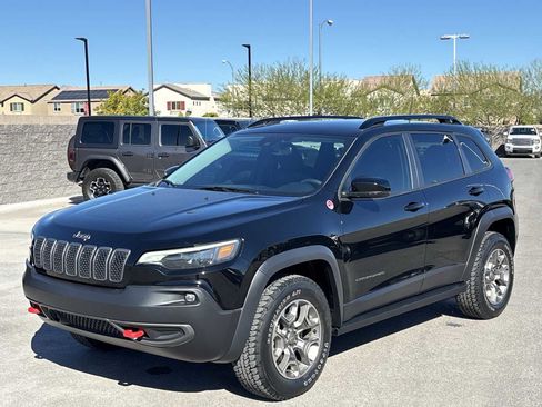 Certified 2022 Jeep Cherokee Trailhawk w/ Comfort/Convenience Group image 5