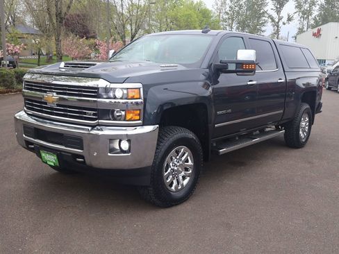 Used 2019 Chevrolet Silverado 3500 LTZ w/ Duramax Plus Package AWD/4WD image 12