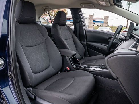 Used 2022 Toyota Corolla LE image 20