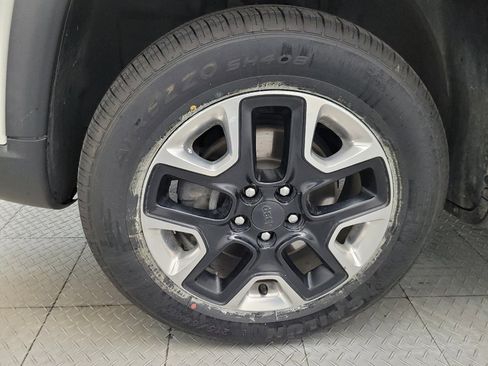 Used 2018 Jeep Compass Trailhawk w/ Leather Interior Group AWD/4WD image 31