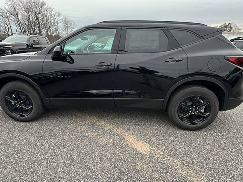 New 2025 Chevrolet Blazer LT w/ Midnight/Sport Edition image 8