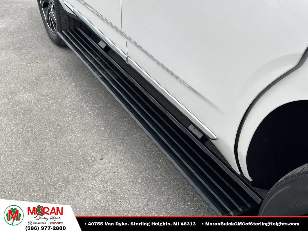 Certified 2023 GMC Yukon Denali AWD/4WD image 11