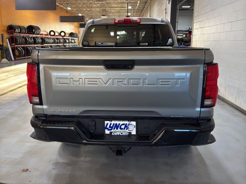 Used 2024 Chevrolet Colorado Z71 w/ Z71 Convenience Package 2 image 4