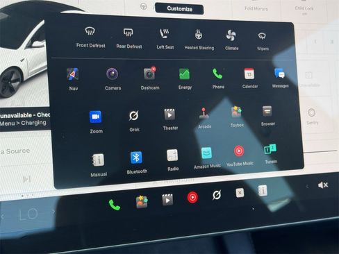 Used 2023 Tesla Model 3 Standard Range image 18