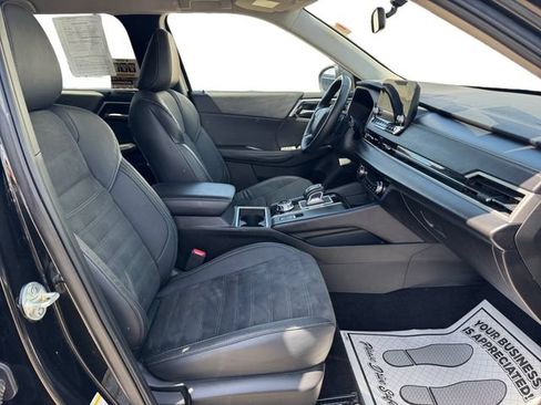 Used 2023 Mitsubishi Outlander SE AWD/4WD image 17