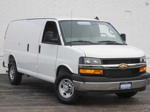 Certified 2025 Chevrolet Express 3500 w/ Driver Convenience Package image 2