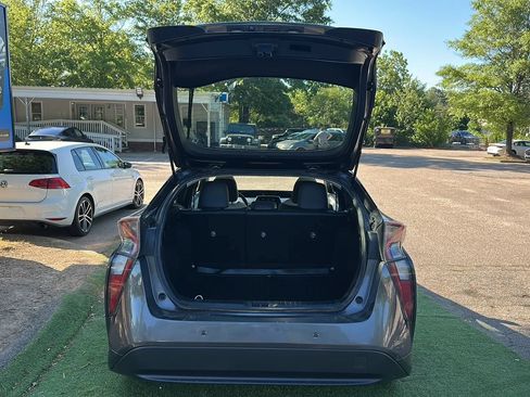 Used 2017 Toyota Prius Four w/ Advanced Technology Package FWD image 12