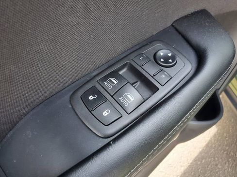 Used 2021 Dodge Challenger R/T Scat Pack RWD image 11