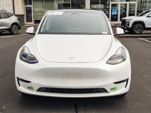 Used 2022 Tesla Model Y Performance image 19
