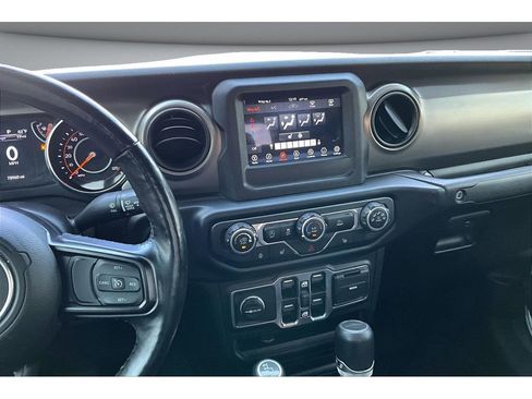 Used 2020 Jeep Gladiator Sport w/ Quick Order Package 24S AWD/4WD image 9