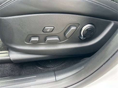 Used 2025 Genesis GV70 3.5T Sport w/ Sport Advanced Package image 18