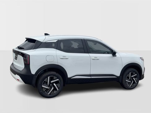 New 2026 Nissan Kicks SV image 7