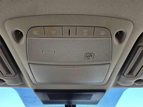 Used 2024 Nissan Armada SV image 29