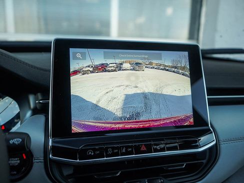 New 2026 Jeep Compass Limited image 24