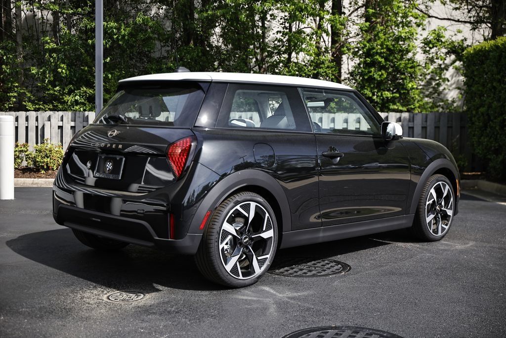 New 2026 MINI Cooper 2-Door Hardtop FWD image 7