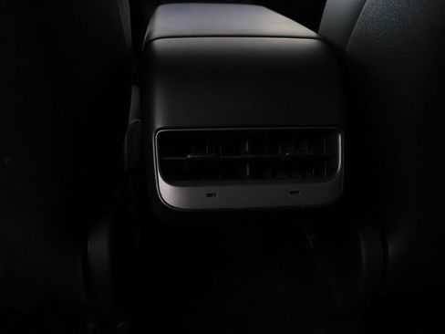 Used 2023 Tesla Model Y Long Range AWD/4WD image 49