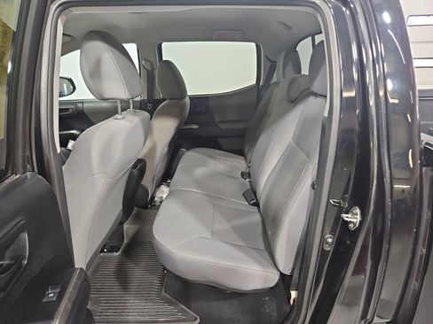 Used 2017 Toyota Tacoma SR5 w/ Tow Package AWD/4WD image 24