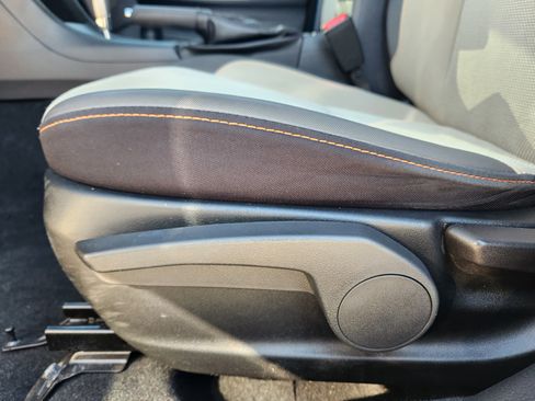 Used 2017 Subaru Crosstrek 2.0i Premium image 24