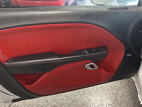 Used 2015 Dodge Challenger R/T Plus RWD image 18