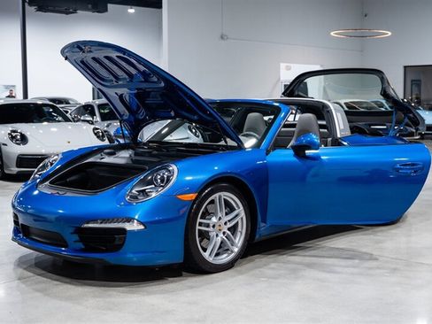 Used 2015 Porsche 911 Targa 4 AWD/4WD image 35