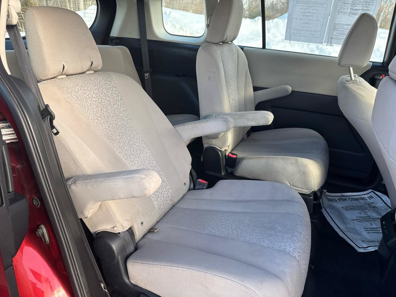 Used 2012 MAZDA MAZDA5 Sport FWD image 24