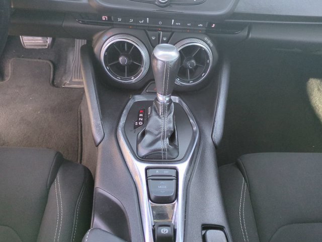 Used 2019 Chevrolet Camaro LT RWD image 17