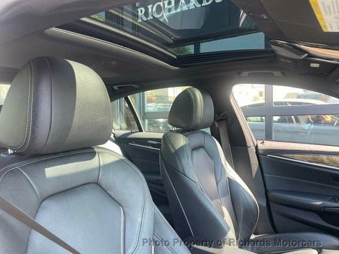Used 2019 BMW 540i xDrive AWD/4WD image 24