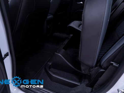 Used 2021 Chevrolet Colorado Z71 image 39