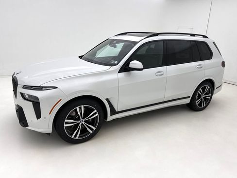 New 2026 BMW X7 xDrive40i w/ Executive Package image 2