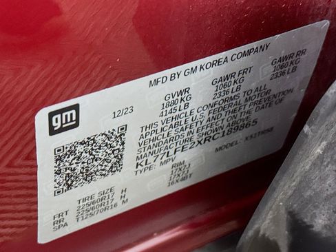 Used 2024 Chevrolet Trax LS FWD image 29
