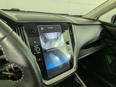 Used 2025 Subaru Outback Premium image 25