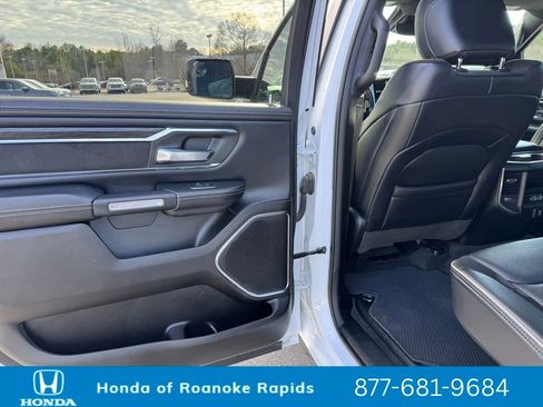 Used 2024 RAM 1500 Laramie image 30