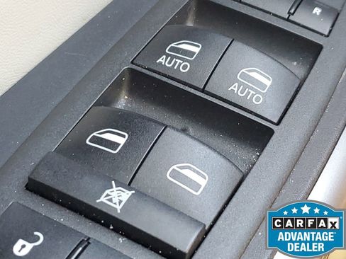 Used 2021 Jeep Cherokee Latitude Lux w/ Sun & Sound Group image 35