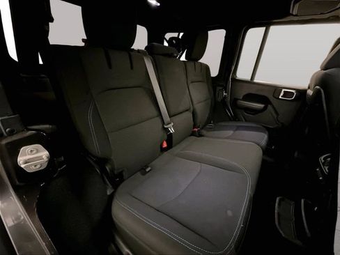 Used 2022 Jeep Wrangler Unlimited Rubicon 4xe w/ Safety Group AWD/4WD image 26