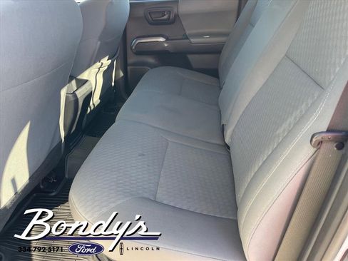 Used 2020 Toyota Tacoma 4x4 Double Cab image 11