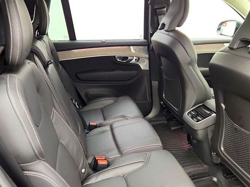 Used 2025 Volvo XC90 B6 Ultra AWD/4WD image 23