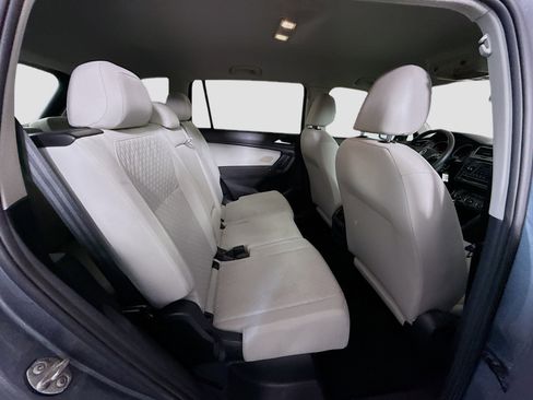 Used 2020 Volkswagen Tiguan S image 26