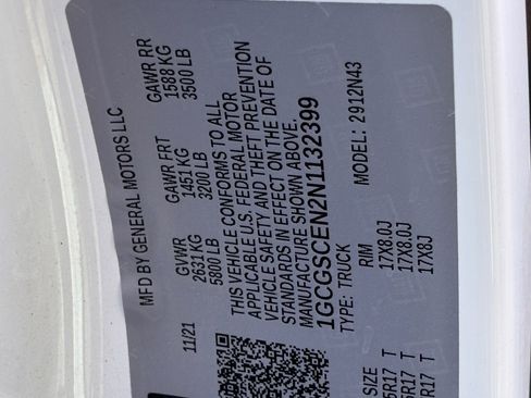 Used 2022 Chevrolet Colorado LT w/ Safety Package RWD image 11
