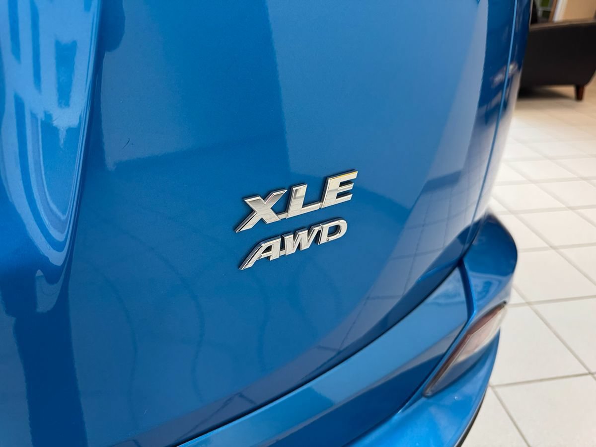 Used 2016 Toyota RAV4 XLE AWD/4WD image 60