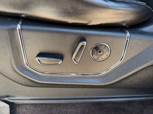 Used 2016 Ford F150 Platinum w/ Equipment Group 701A Luxury image 22