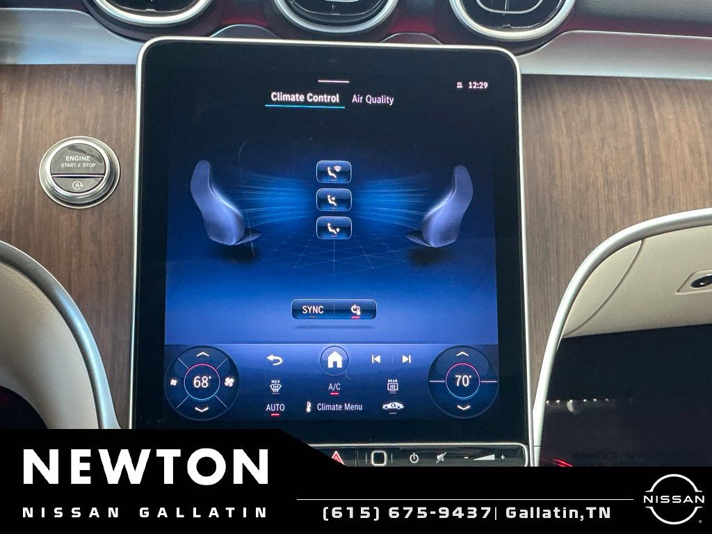 Used 2025 Mercedes-Benz C 300 4MATIC Sedan image 12