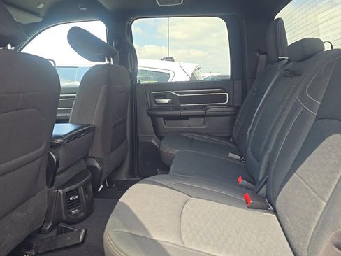 Used 2025 RAM 2500 Big Horn AWD/4WD image 10