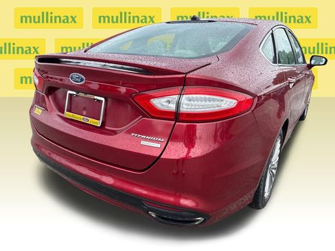 Used 2016 Ford Fusion Titanium FWD image 4