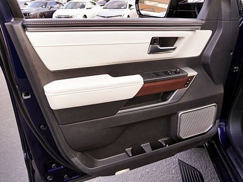 Used 2024 Toyota Sequoia Capstone AWD/4WD image 37