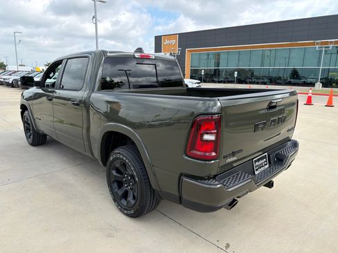 New 2026 RAM 1500 4x4 Crew Cab image 4