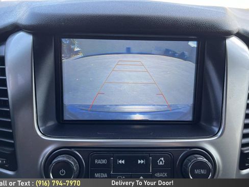 Used 2020 Chevrolet Suburban LT AWD/4WD image 24