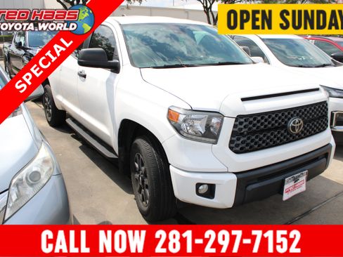 Used 2020 Toyota Tundra SR5 w/ SX Package RWD image 1
