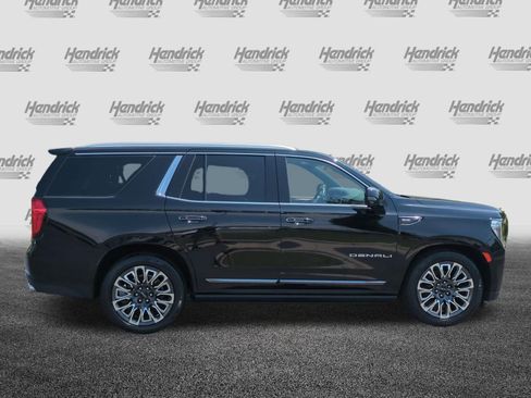 Used 2023 GMC Yukon Denali Ultimate AWD/4WD image 11