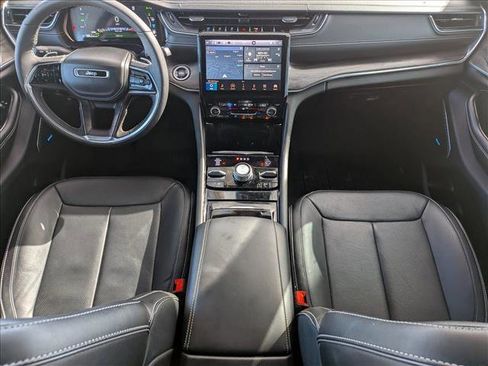 Used 2024 Jeep Grand Cherokee Overland w/ Trailer Tow Package image 17