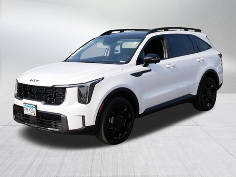Used 2025 Kia Sorento SX AWD/4WD image 3